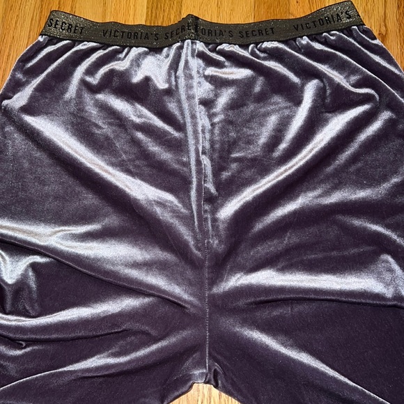 Victoria’s Secret Velvet Leggings - Picture 6 of 9
